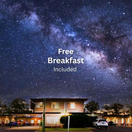 Motel 707 Emerald Dış mekan fotoğraf