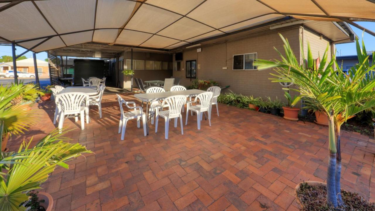 Motel 707 Emerald Dış mekan fotoğraf