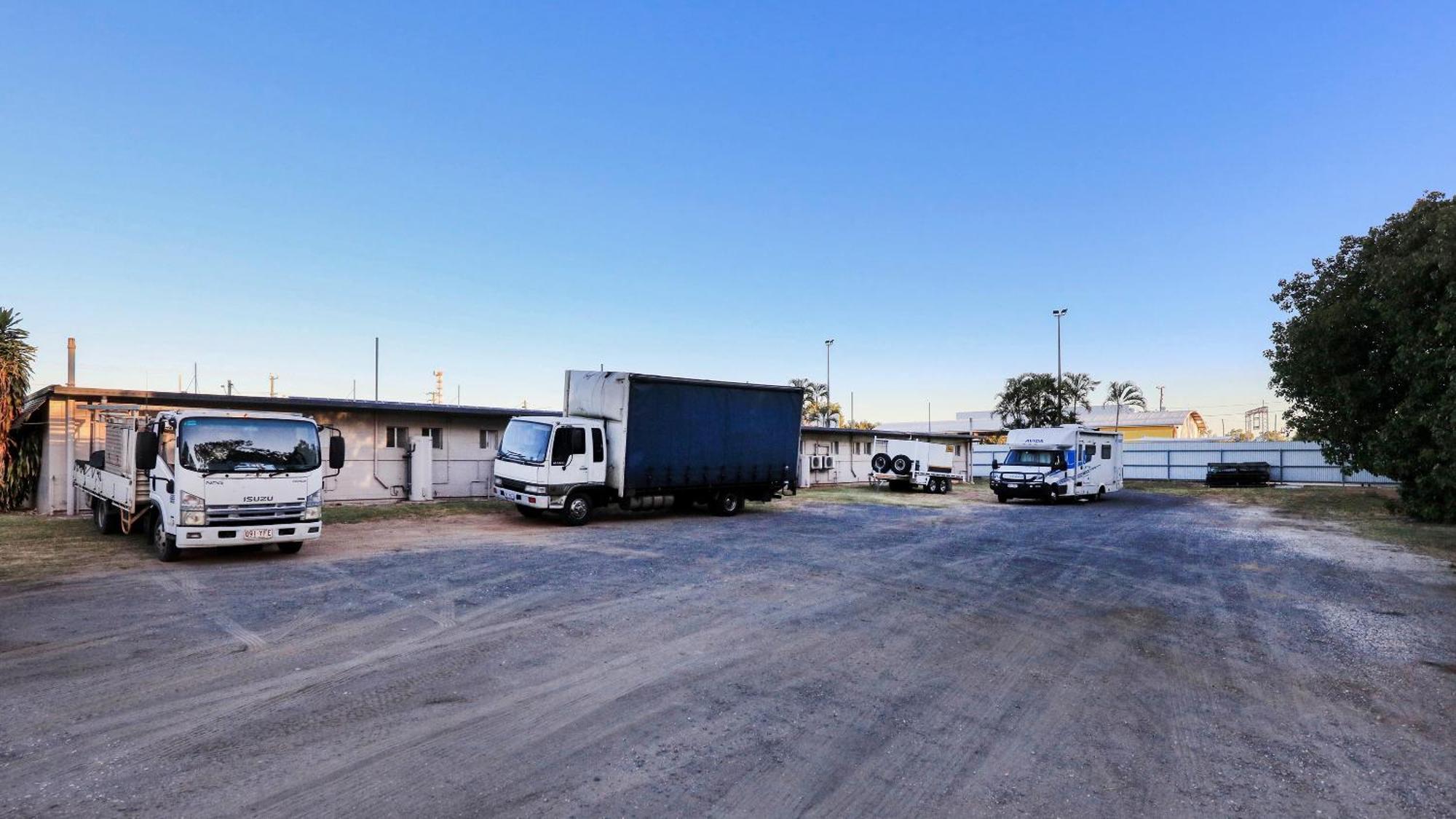Motel 707 Emerald Dış mekan fotoğraf